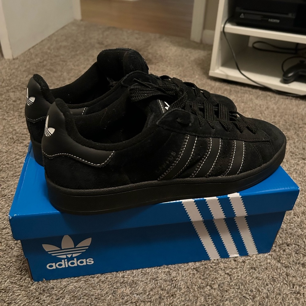 Adidas Men's Black and White Campus